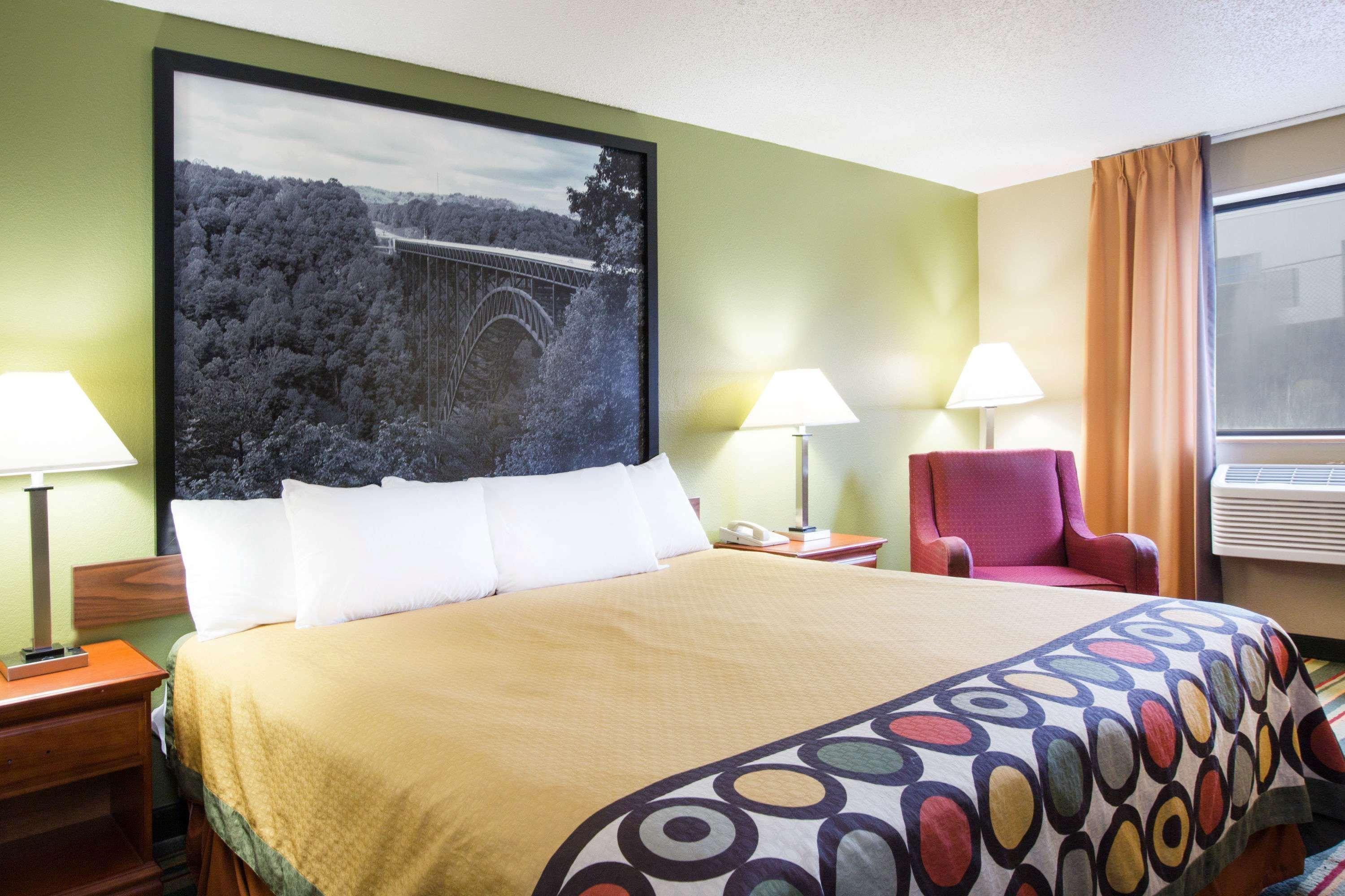 Hotel Super 8 By Wyndham Beckley Exterior foto