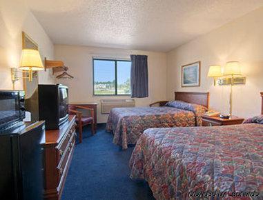 Hotel Super 8 By Wyndham Beckley Exterior foto